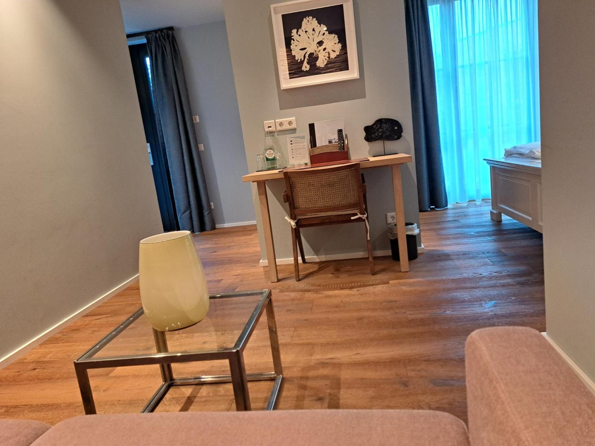 Motelplushotel Biggeseefront Olpe Bagian luar foto