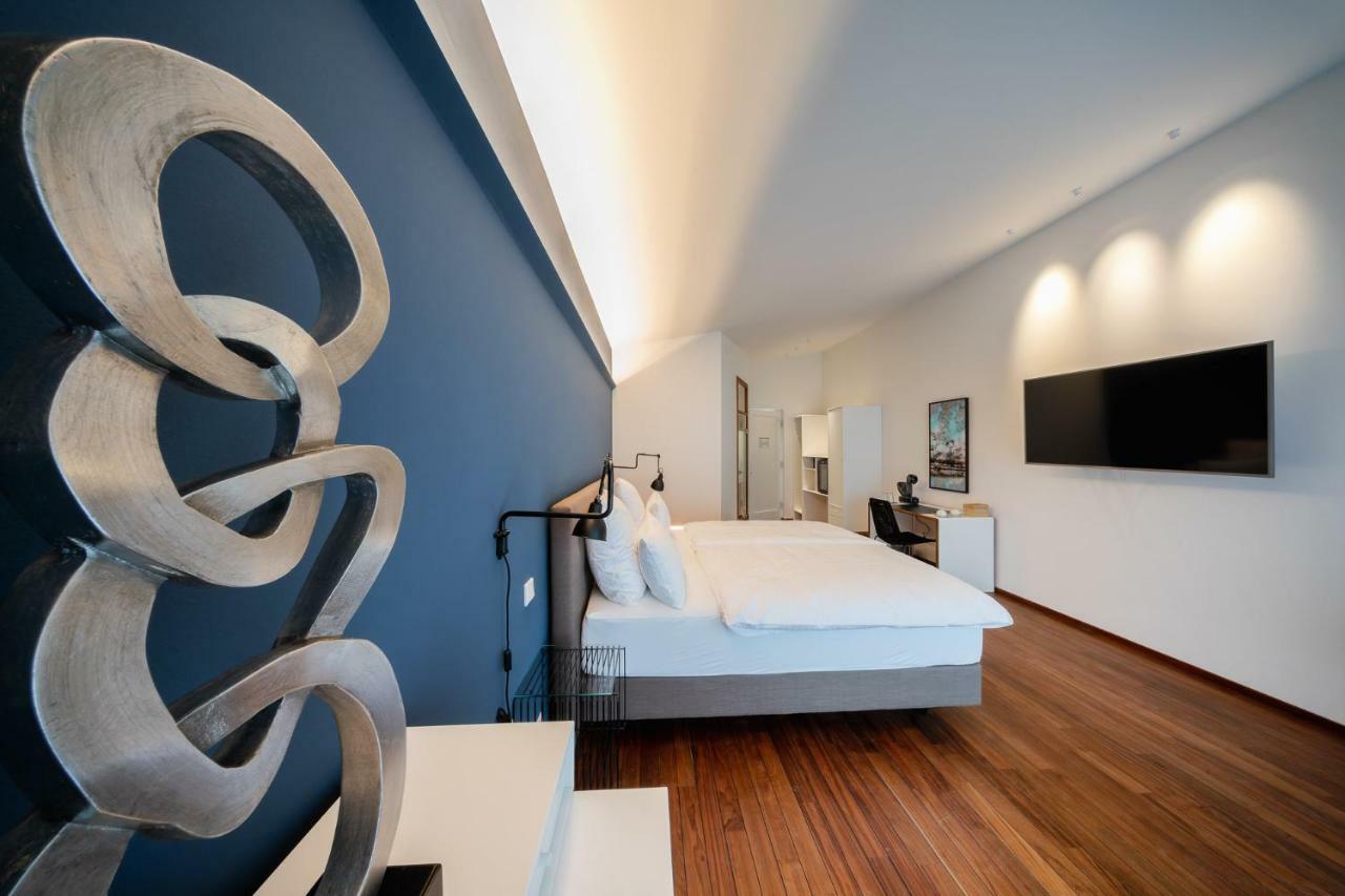 Motelplushotel Biggeseefront Olpe Bagian luar foto